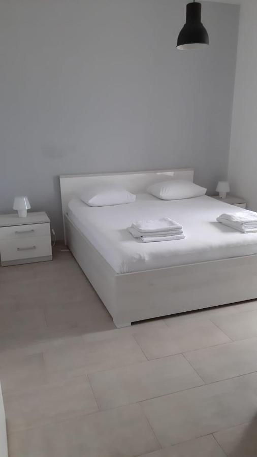 גראדאץ Apartmani Lara מראה חיצוני תמונה